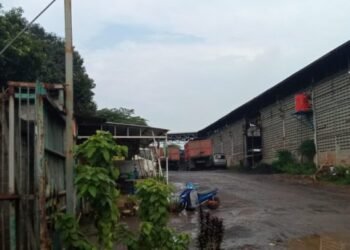 Tempat Penimbunan BBM Bersubsidi di Gudang Cikeas Udik Bantargebang Bekasi, Diduga Oknum Polisi Terlibat