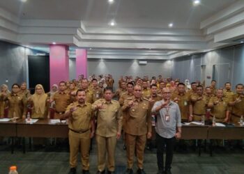 Pj Bupati Langkat Buka Kegiatan Asistensi Peningkatan  Standar Pelayanan Publik di Lingkungan Pemkab Langkat.