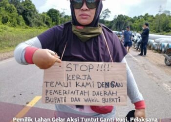 MASYARAKAT MENUNTUT GANTI RUGI ATAS LAHAN ATAU TANAH YANG TERDAMPAK PEMBANGUNAN PROYEK PILE SLIP.