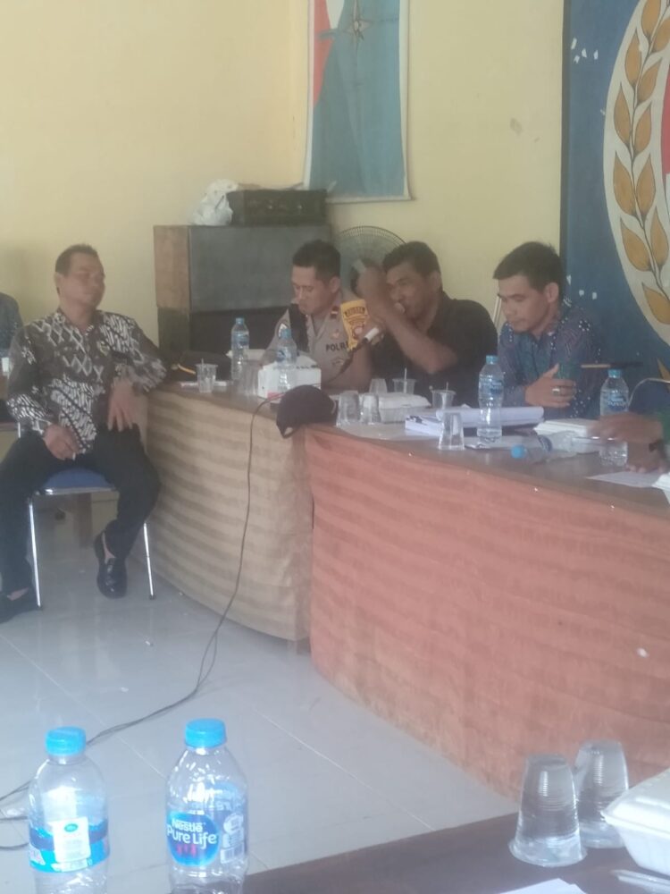 *SOSIALISASI PT RK DAN MASYARAKAT DESA JANGKANG 2 KABUPATEN KUBU RAYA MEMANAS*