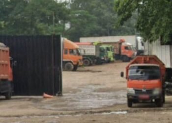 Gudang Parkir Truk DLH Diduga Jadi Tempat Menimbun Solar Subsidi