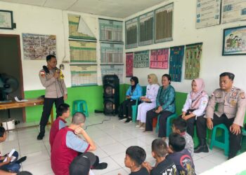 *Kapolsek Silat IPDA Egidius Egi, S.H Melakukan Penyuluhan Terkait Kenakalan Remaja*