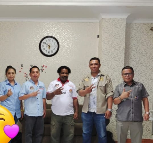*Ketua Relawan GPMP dan Ibu Prabu Kalbar Mengucapkan Selamat Kepada Bapak Prabowo–Gibran atas Kemenangan di Pilpres Periode 2024-2029*