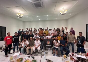Komunitas Di Bekasi Adakan Buka Bersama, Do’a Bersama Dan Adakan Santunan Anak Yatim