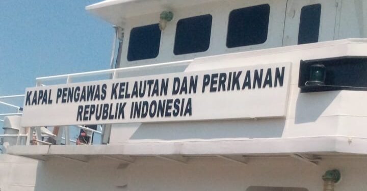 Diduga Kapal Pengawas Perikanan HIU 13 Terlelap Nyender Di Dermaga, Pukat Trawls Dan Kapal Bom Ikan Bebas Beroperasi.