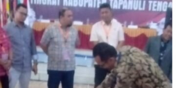 Rapat Pleno Terbuka Rekapitulasi di KPU Tapanuli Tengah Berjalan Alot dan Tegang
