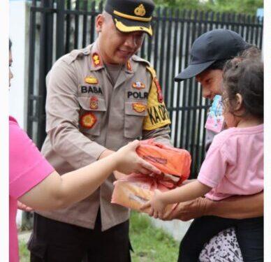 Kapolres Tapanuli Tengah Sumut Berbagi Takjil dan Buka Puasa Bersama di Pandan