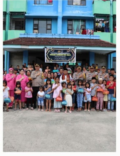Kapolres Tapanuli Tengah Sumut Berbagi Takjil dan Buka Puasa Bersama di Pandan