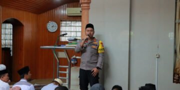 Kapolres Kota Sibolga AKBP Achmad Fauzy, SH, SIK, MIK Laksanakan Jum’at Curhat di Masjid Al- Hikmah