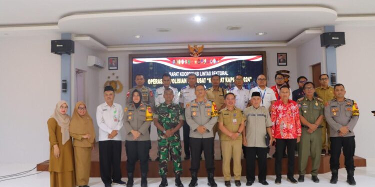 Rapat Koordinasi Lintas Sektoral, Kapolres Sintang Pastikan Kesiapan Jelang Idul Fitri 1445 Hijriyah
