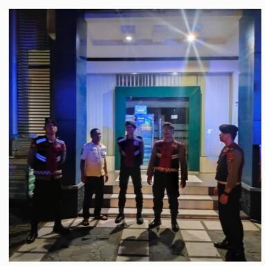 Polres Sibolga Sumatera Utara Laksanakan Patroli Perintis Presisi, Sekaligus Sosialisasi.