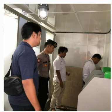 Polres Sibolga Laksanakan Test Urine 18 Awak Kapal Harmoni.