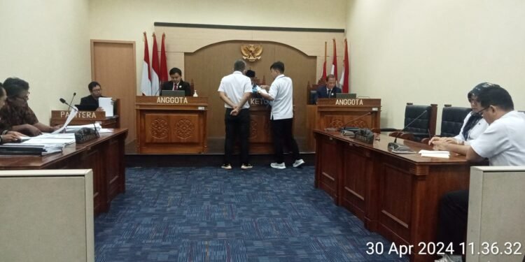 Sidang Lanjutan Nonlitigasi Antara PKN vs Kementan RI & KKP di Ruang Sidang Komisi Informasi Pusat di Skors Minggu Depan.