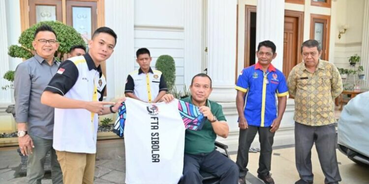 Walikota Sibolga Lepas Kontingen Fighter Taekwondo Academy Sibolga