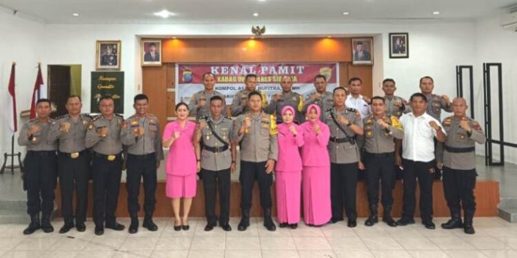 Kabag Ops Polresta Sibolga Serah Terima Jabatan Kepada Pejabat Baru.