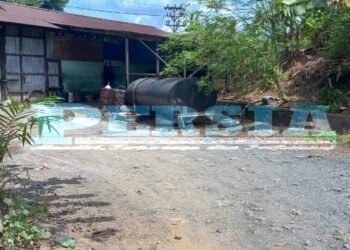 Lapor Pak Kapolda Kalbar Dan Kapolres Sekadau,Penimbunan BBM Milik Saudara (ynt) Diduga Di Bekingi APH Sehingga Beroperasi Dengan Bebas