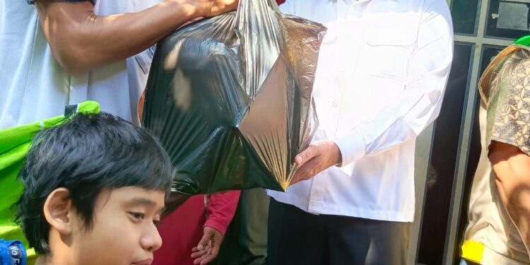 Aksi Sosial, Plt Bupati Sidoarjo Subandi Blusukan Sambangi Warga Masyarakat Sidoarjo