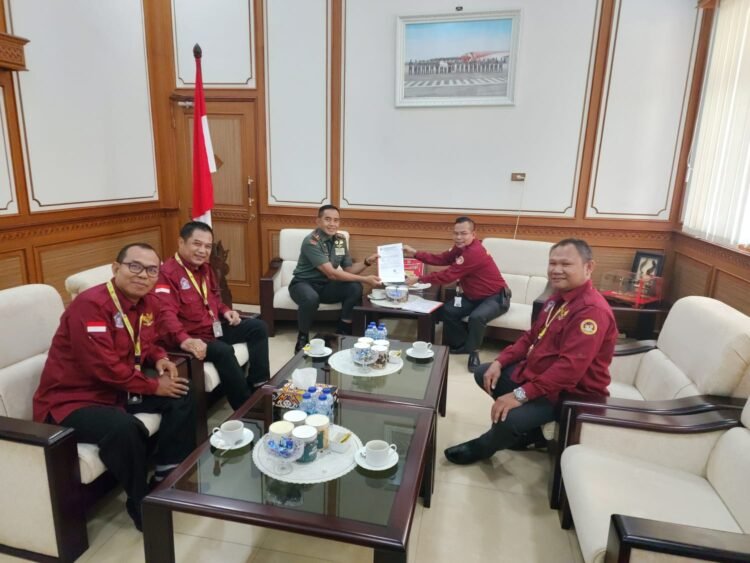 Pangdam VI Mulawarman Terima Audensi Pengurus DPW RATU PRABU Propinsi Kalimantan Timur
