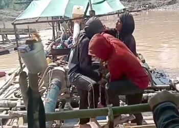 Lapor Pak Kapolri Dan Pak Kapolda Kalbar Penambang Emas Tanpa Izin ( PETI )Kembali Marak Di Kabupaten Sanggau Kalimantan Barat.