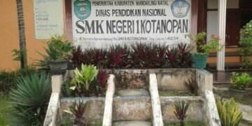 Penggunaan dana BOS 2023 SMK N 1 Kotanopan diduga mark up
