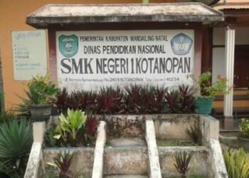 Lsm Bidik Sumut Pertanyakan Dana BOSP SMK Negeri 1 Kotanopan