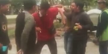 Seorang Wartawan Dianiaya,Karena Viral Diberitakan Pelaksanan Proyek Rumah Dinas