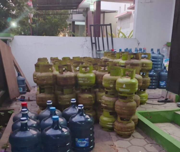 APH Diminta Tertibkan dan Amankan Pelaku Yang Diduga Tanpa Hak dan Perijinan Yang SAH Lakukan Penyimpanan, Penimbunan Juga Jual Beli Gas LPG 3 Kg Bersubsidi