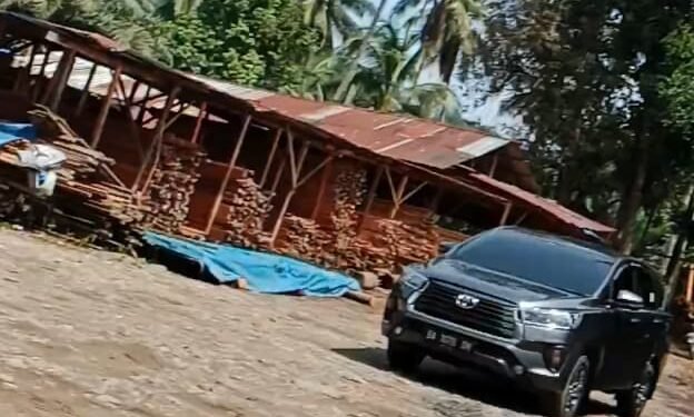 Diduga Dapat Tekan, Pengelola Panglong Tawarkan Sejumlah Uang Ke Awak Media