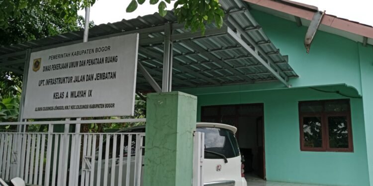 Jadi Sorotan, Kepala UPT Cileungsi Bogor Dianggap Sering Menghindar Saat Ditemui Wartawan
