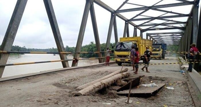 Gawat !!! Besi Bekas di Jual, Upah Pekerja di Potong, Firdaus : Pj Gubernur Harus Copot AB Kepala UPT Dinas PUPR Sumatera Utara