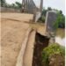 Diduga Asal-asalan !! Proyek Jembatan Sungai Kuala Buayan Kalbar Baru Seumur Jagung Mengalami Rusak Parah