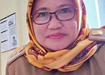 Terkait SDN 10 Menuai Banyak Keritikan Pedas, Marwah Zaitun Kabid SD Berikan Hak Jawab. Pemred Warta Sidik: Marwah Jangan Memperlihatkan Kebodohanmu!!!