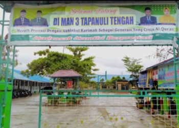 Terkait Pemotongan Dana PIP di MAN 3 Tapanuli Tengah, Puluhan Orang Tua Murid Ancam Demo Sekolah Dan Kantor Kemenag Tapteng