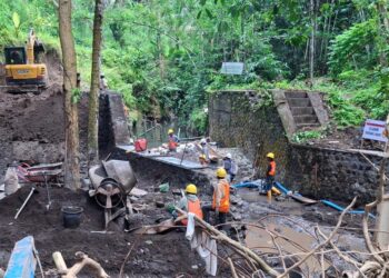 PT Adhi Karya Diduga Selewengkan Solar Subsidi di Proyek Bendungan Bangli, Terancam Sanksi Berat